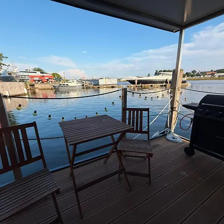 بيت للعطل Hausboot Traumfaenger 1 Mit Sonnendeck *