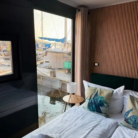 بيت للعطل Hausboot Traumfaenger 1 Mit Sonnendeck *